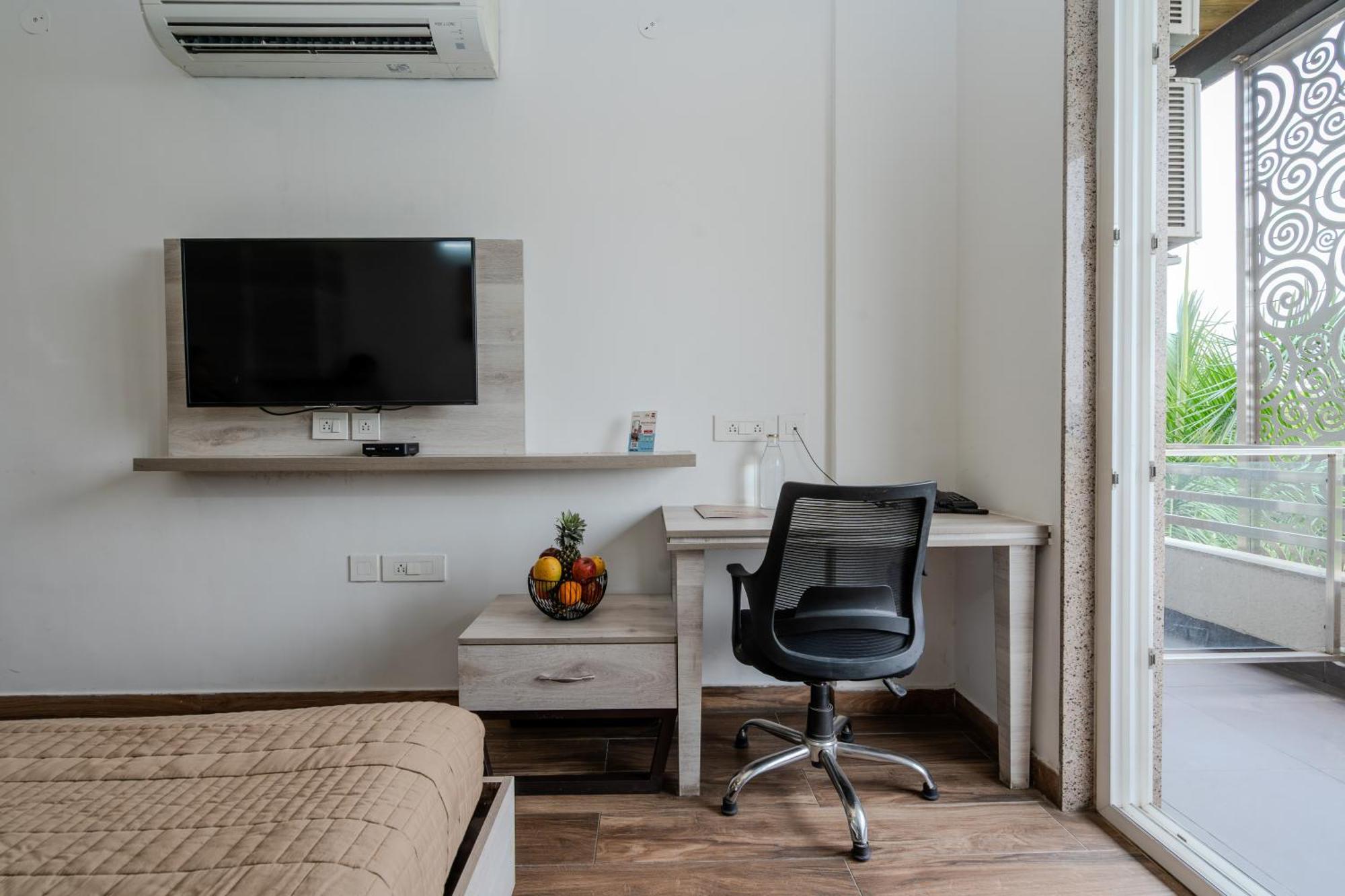 Stay Studio Hotel & Residences Gurgaon Exterior photo