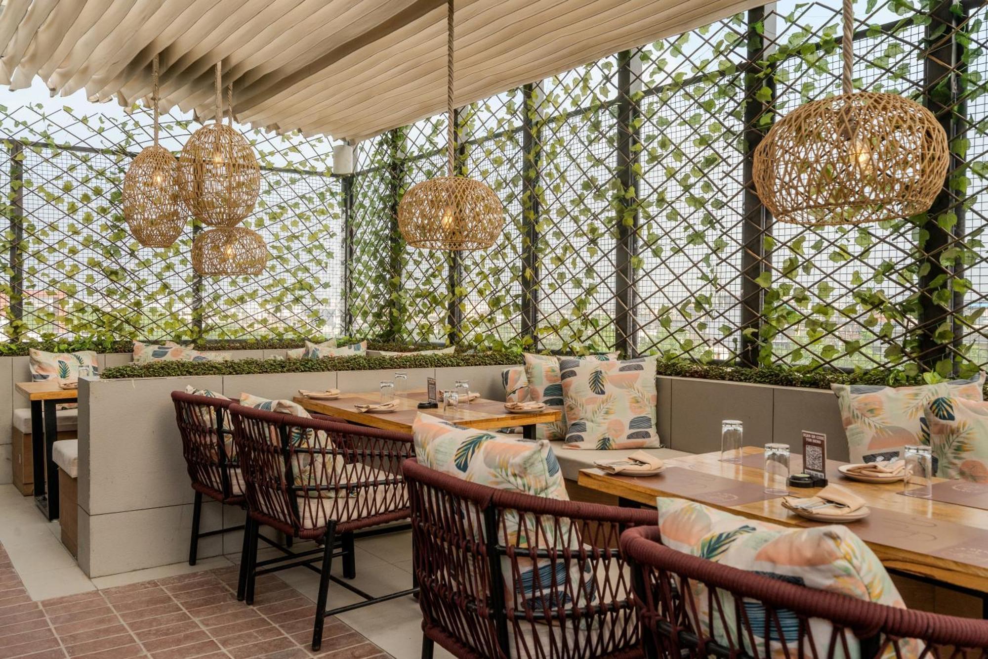 Stay Studio Hotel & Residences Gurgaon Exterior photo